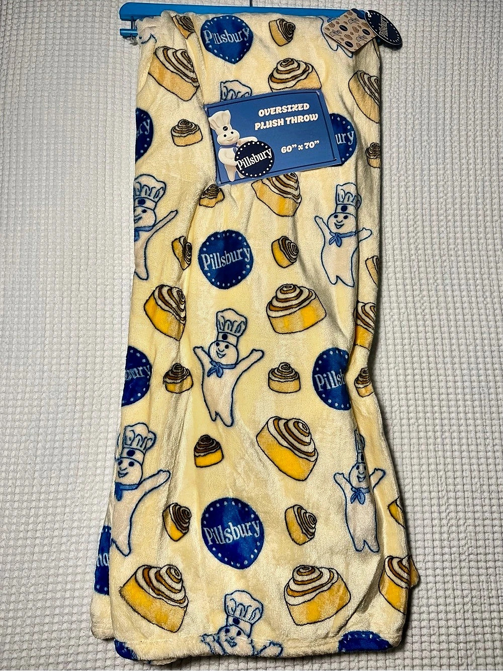 Pillsbury Doughboy Cinnamon Roll Blanket Viral Oversized Plush Throw 60X70” NWT